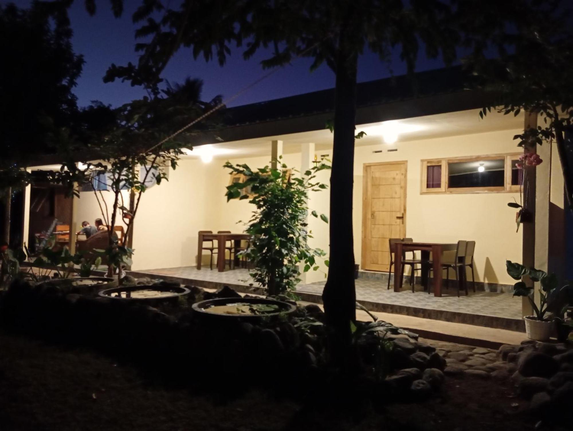 Rumah Kawan Senaru House Of Friend ภายนอก รูปภาพ