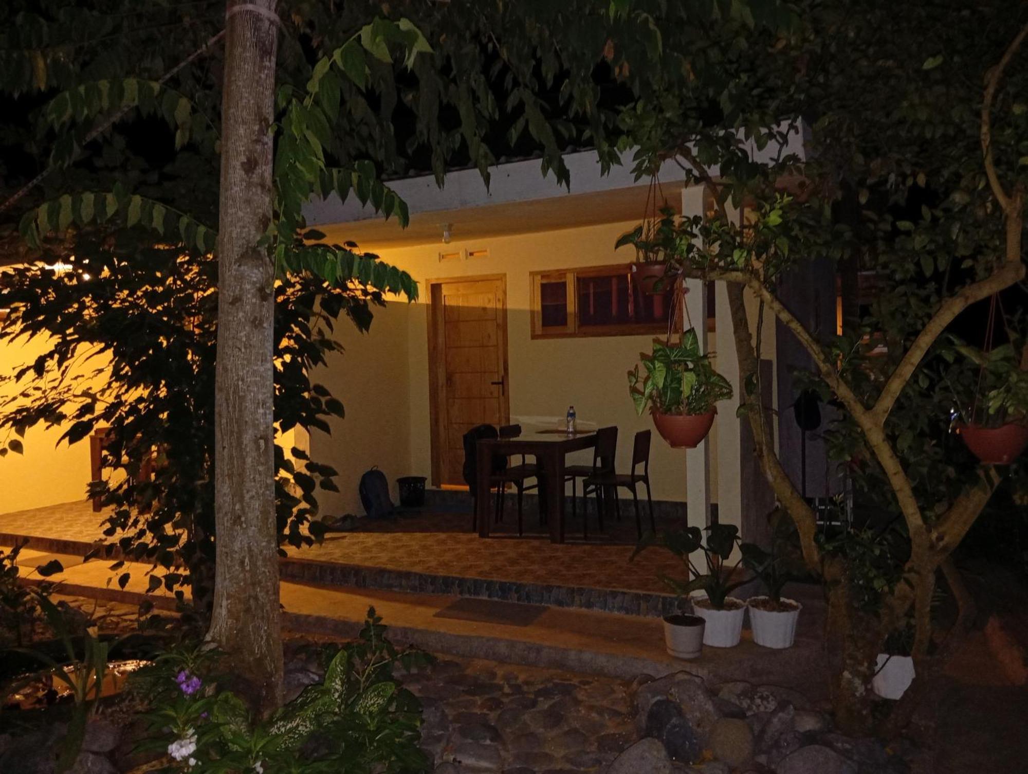 Rumah Kawan Senaru House Of Friend ภายนอก รูปภาพ